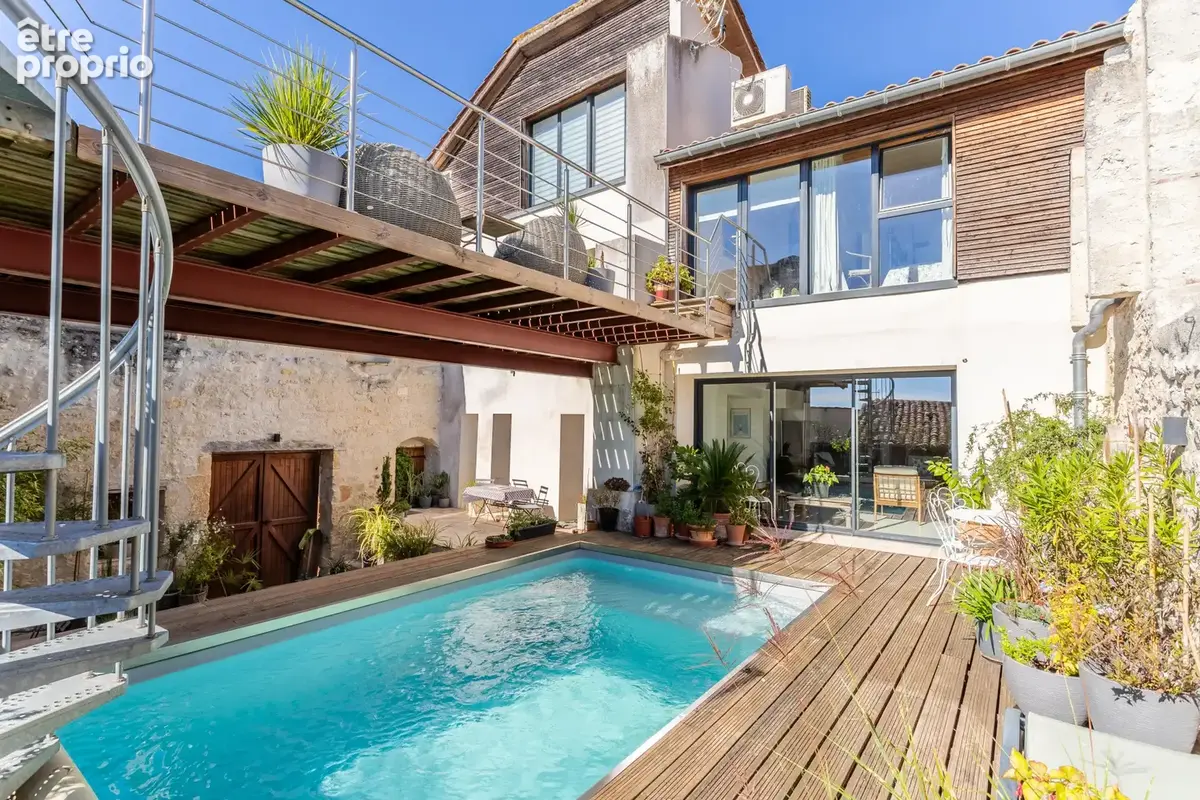 Maison de village avec jardin, piscine, garage et atelier - photo 10