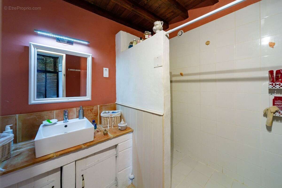 Jolie propriété de caractère à proximité de Lauzerte - Maison familiale ou double habitation sur 2 912 m² - photo 14