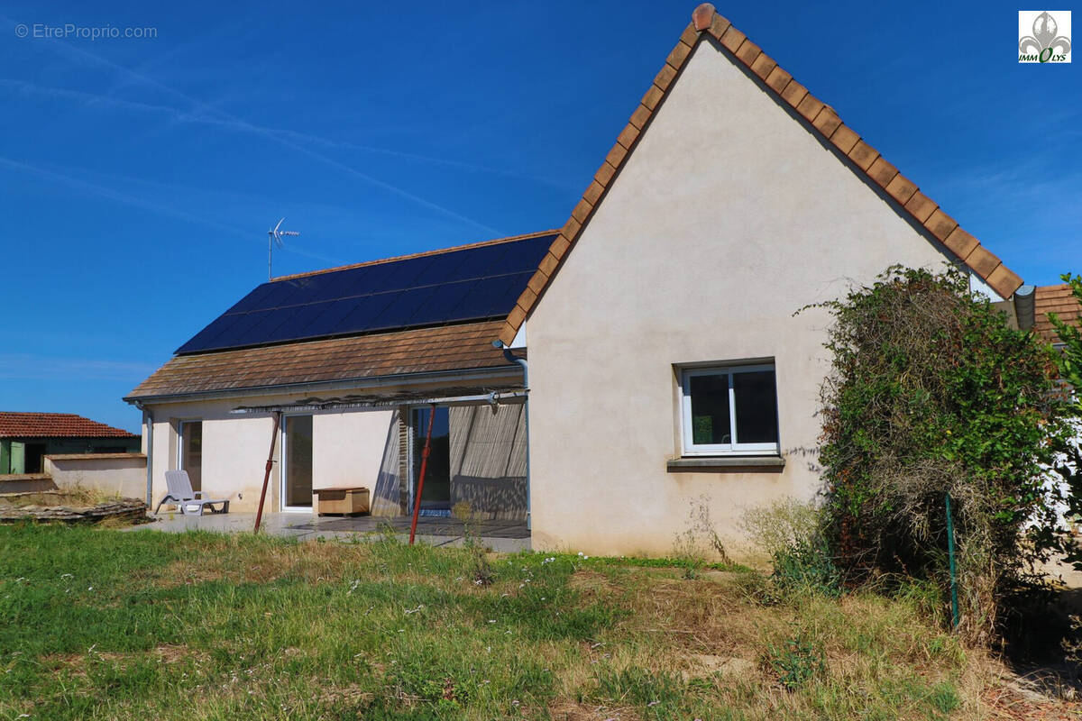 Maison à MEURSANGES