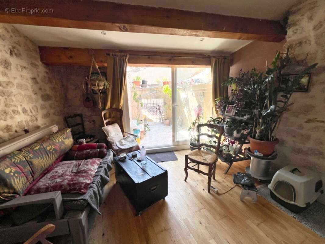 Maison à vendre à Reillanne (04110) – 152 m² – 4 chambres – Terrasse, balcon et charme provençal - photo 8