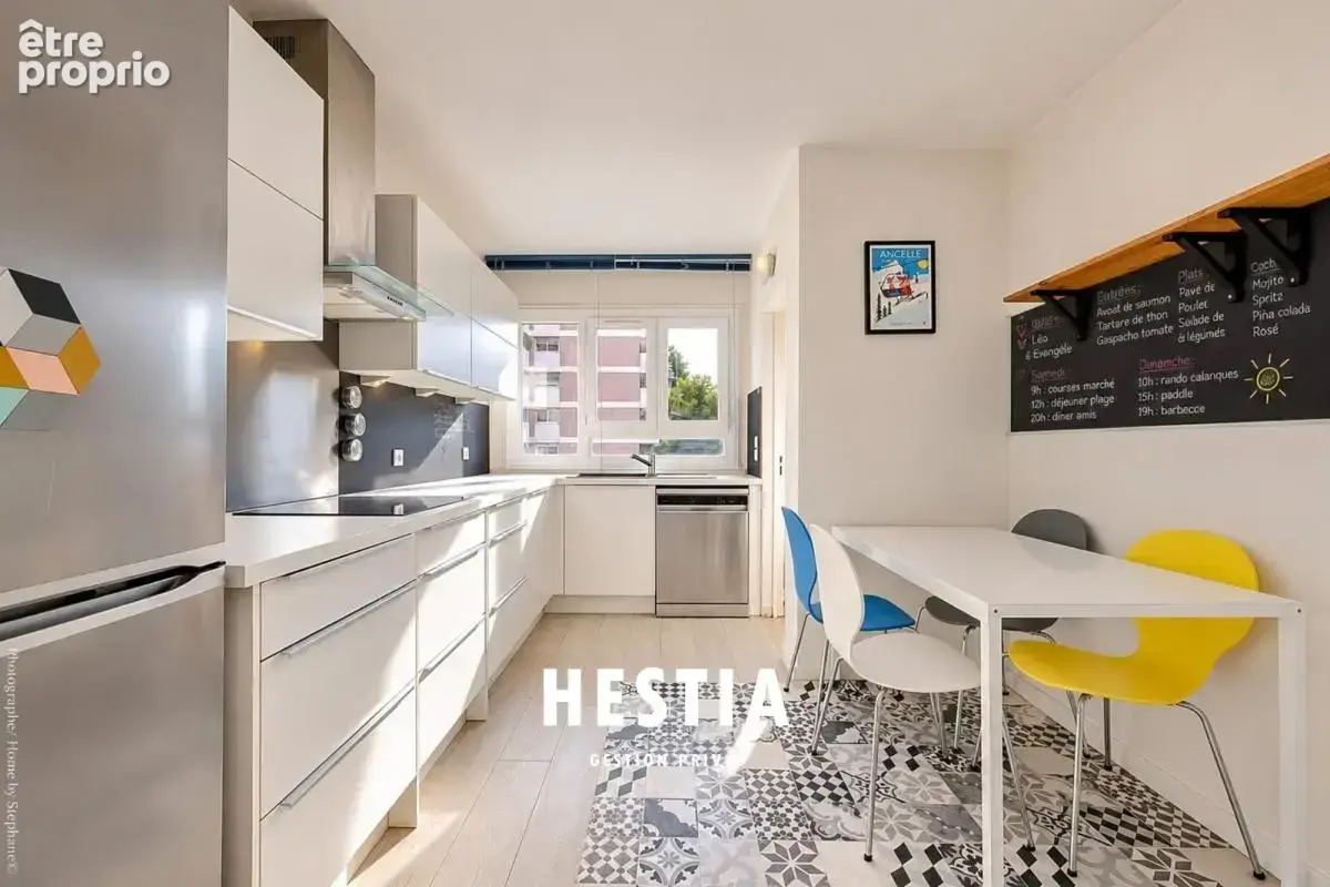 Marseille 6e – T4 lumineux de 95 m² avec terrasse – Le Méditerranée - photo 5