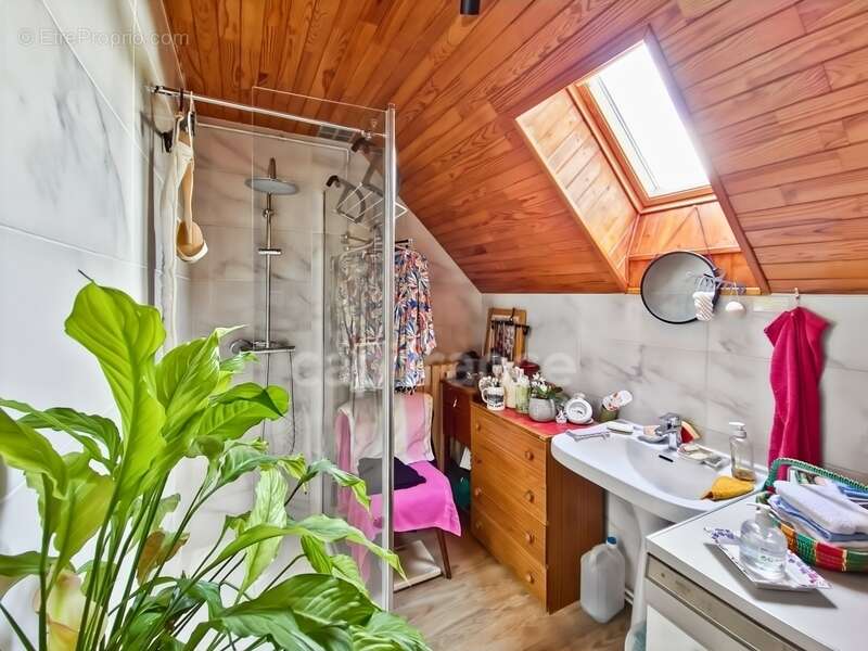 Maison à YVRE-L&#039;EVEQUE