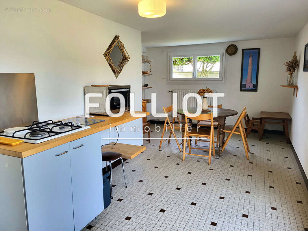 Maison à SAINT-GERMAIN-SUR-AY