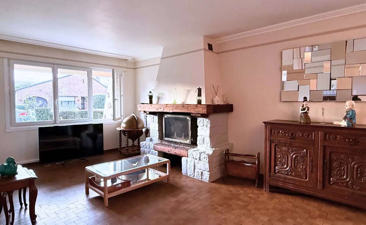 Maison à LAUWIN-PLANQUE