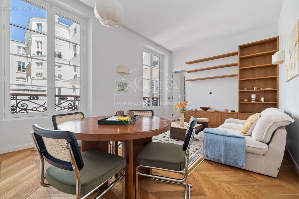 Superbe pied à terre à Paris 1er ! - photo 2