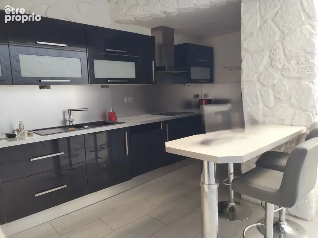 Immeuble, local commercial et maison de ville - photo 2