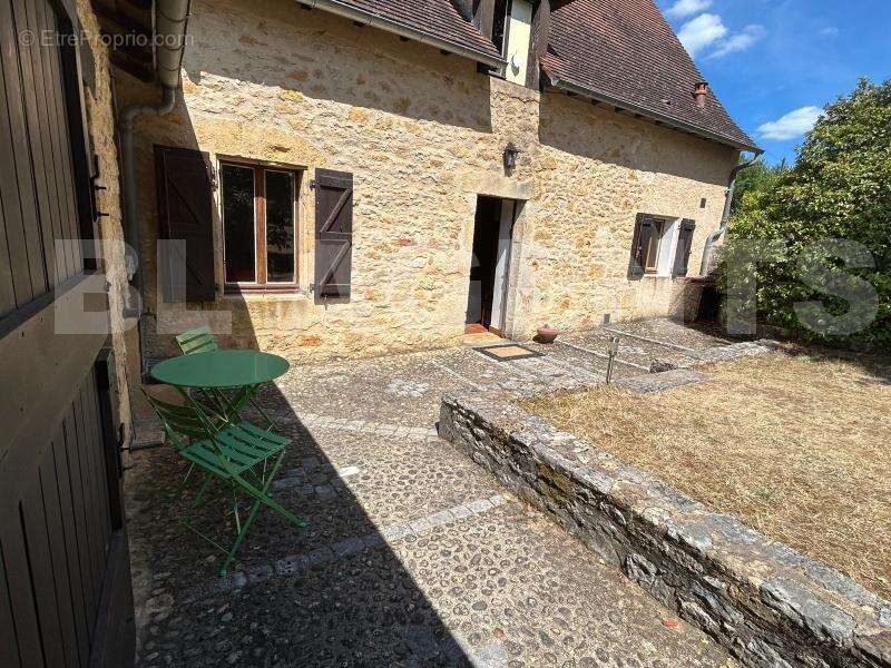 3 - Maison à PRAYSSAC