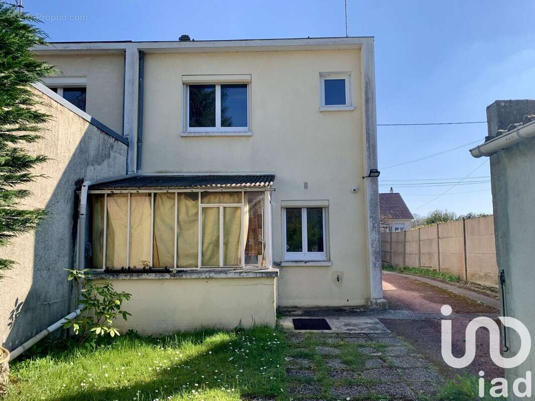 Photo 2 - Maison à SAINT-PRYVE-SAINT-MESMIN