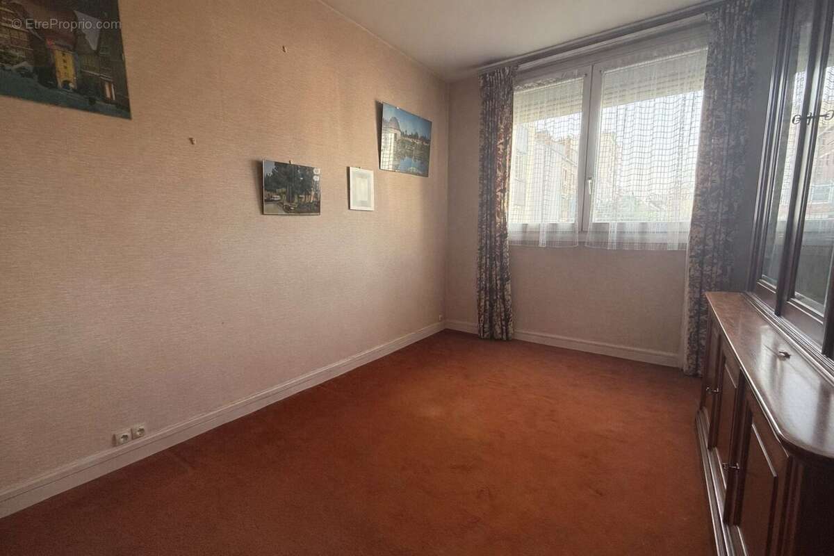 Appartement à ISSY-LES-MOULINEAUX