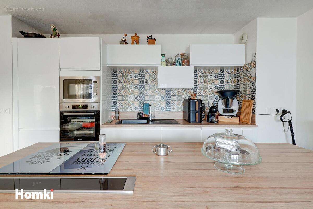 Appartement à MARSEILLE-3E