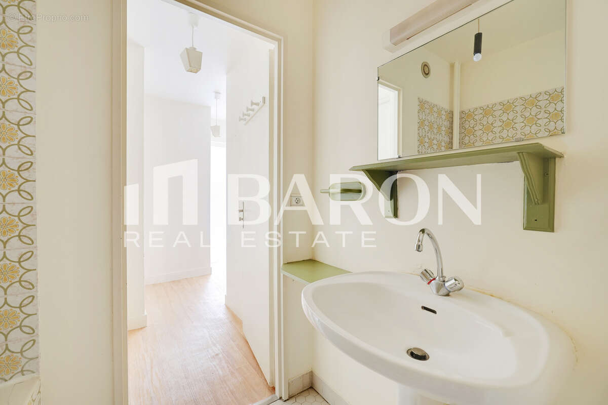 Appartement à PARIS-11E