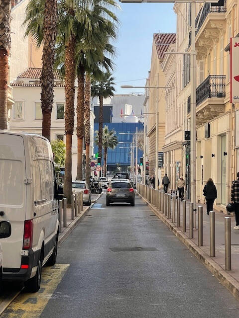 Commerce à CANNES