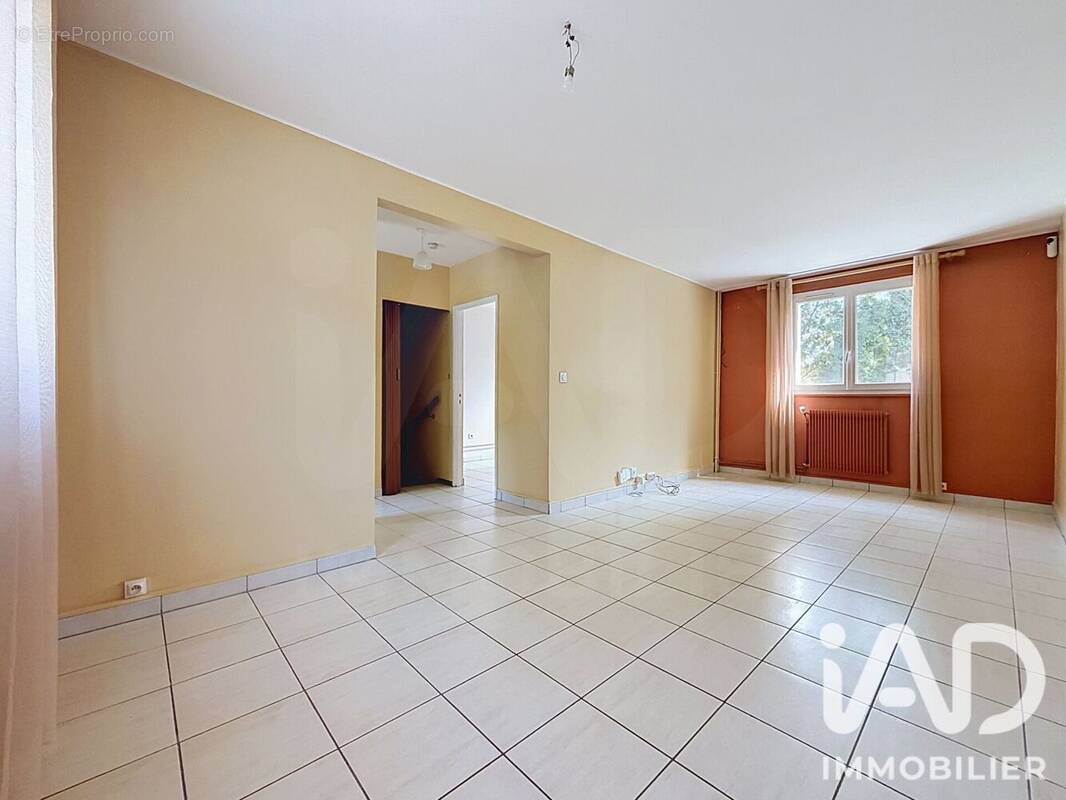 Photo 1 - Maison à LA QUEUE-EN-BRIE