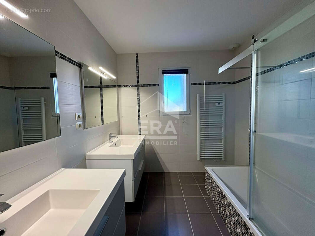 Maison à SAINT-OUEN-D&#039;AUNIS