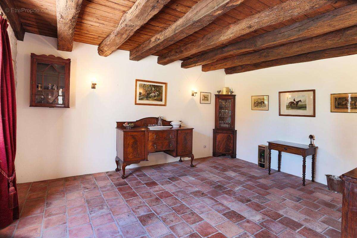 Maison à CASTELNAU-DE-MONTMIRAL