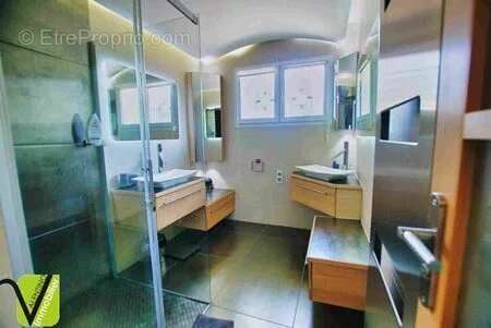 Maison - 147m ² - photo 8