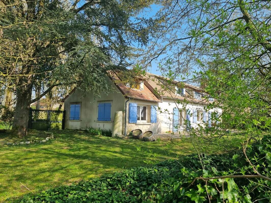 Maison à VILLIERS-SAINT-GEORGES