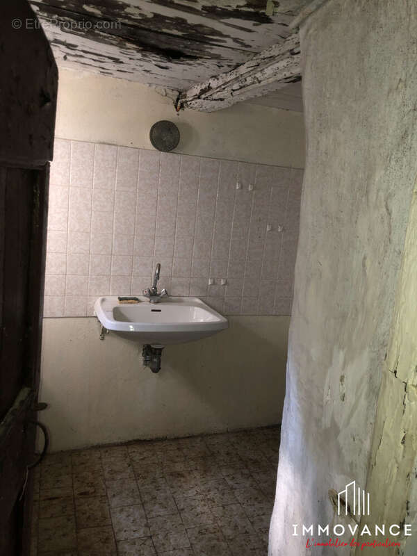 Maison à SAINT-JEAN-DU-BRUEL