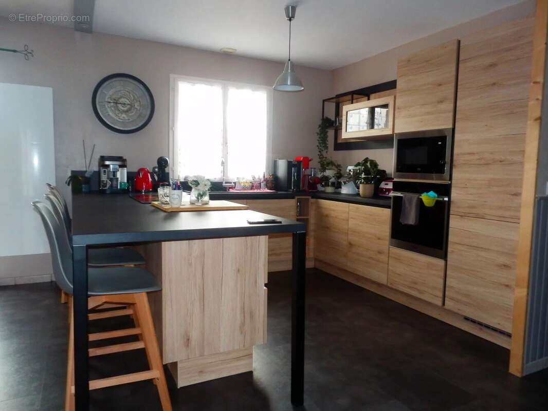 Maison à FONTAINE-BELLENGER