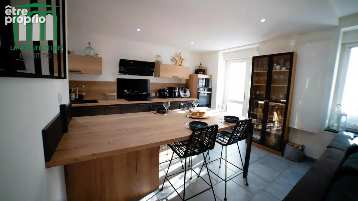 Appartement à SAINT-ETIENNE