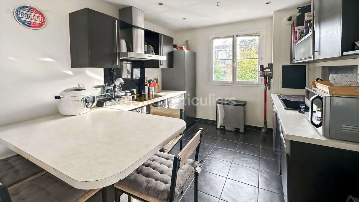 Appartement à COMBS-LA-VILLE