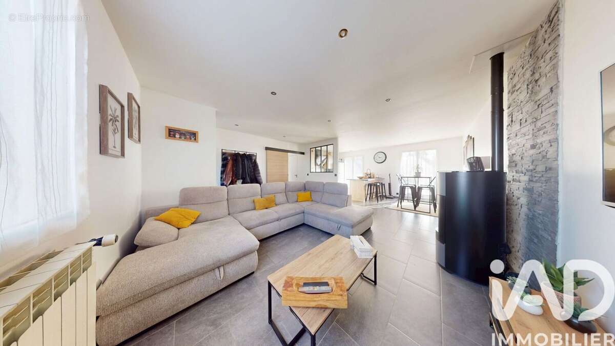 Photo 2 - Maison à VARENNES-SUR-SEINE