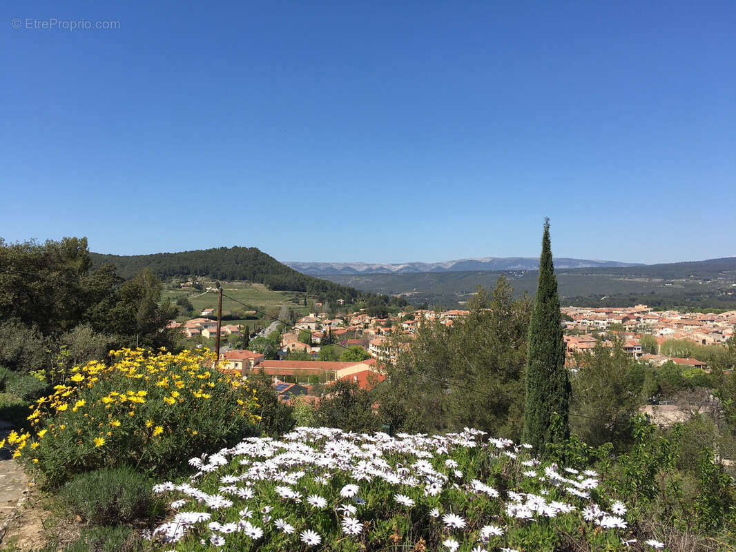 Terrain à LE BEAUSSET