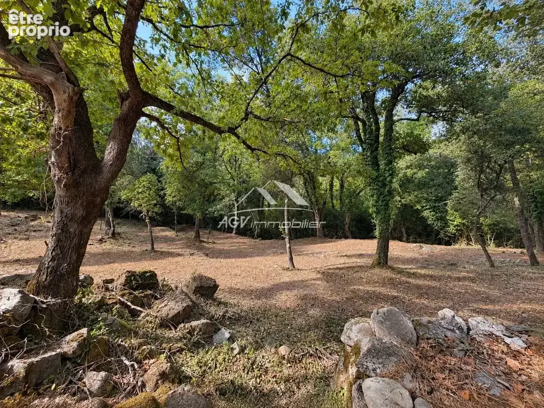 15 min d'Alès - Terrain constructible 2495 m² - photo 2