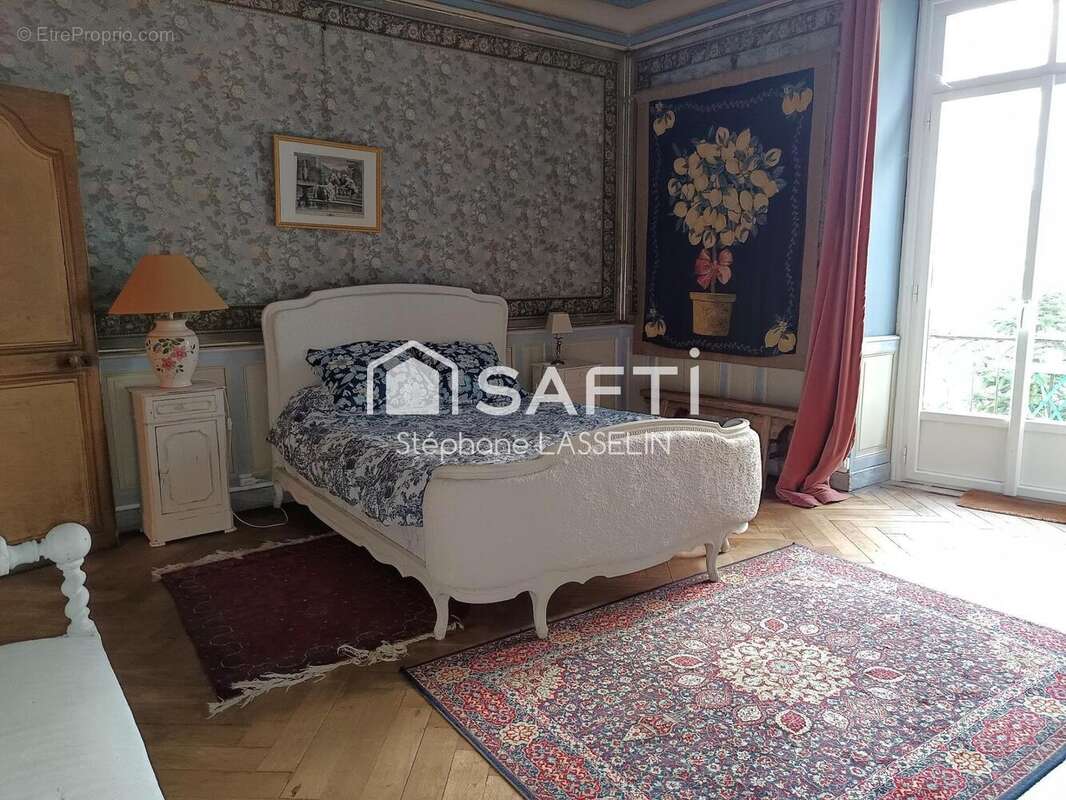 Maison 380 m² à Souillac  - photo 8