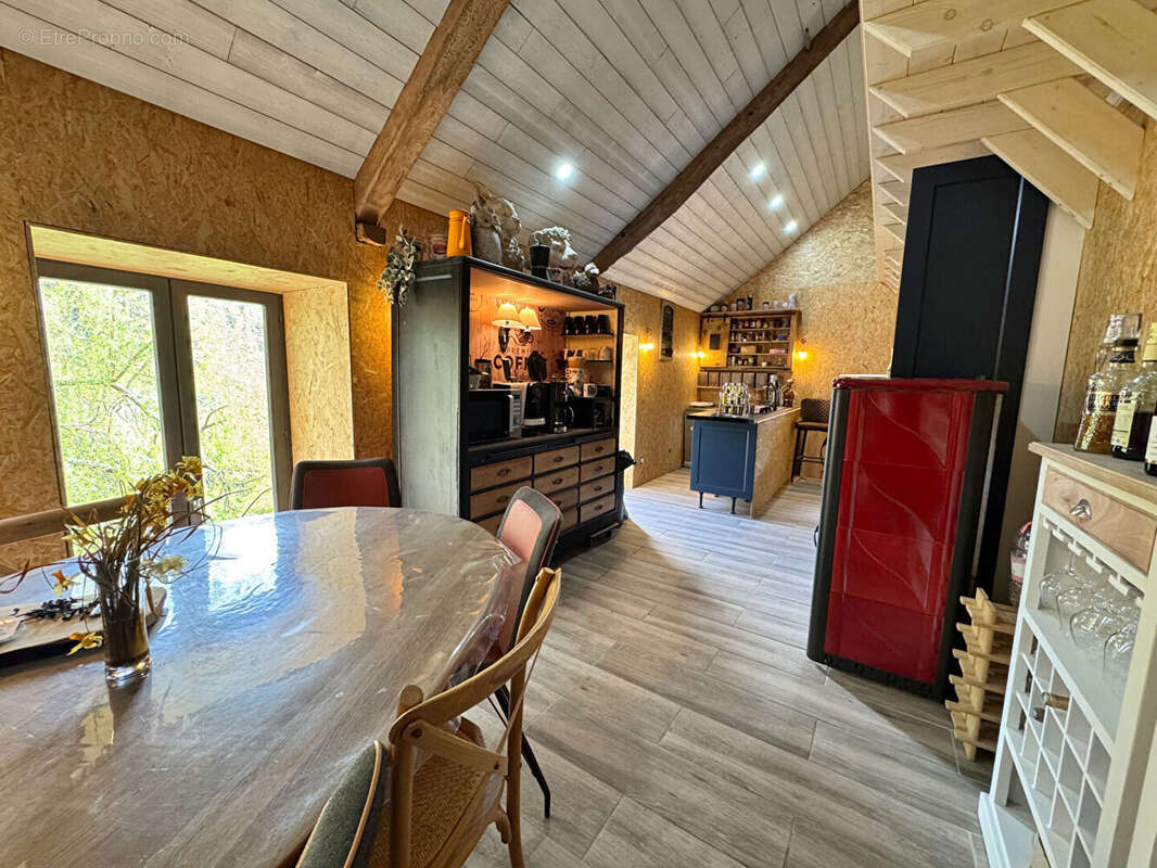 Appartement à L'ETANG-BERTRAND