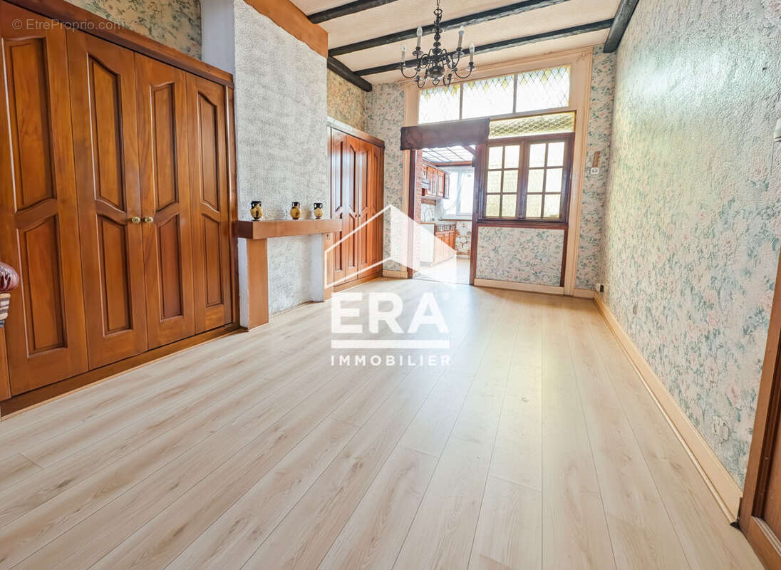 Maison 124 m² avec cachet - Lille limite Hellemmes - extérieur + cave + combles - photo 2