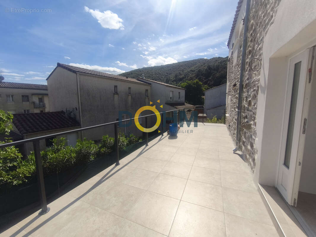 Maison à LES SALLES-DU-GARDON
