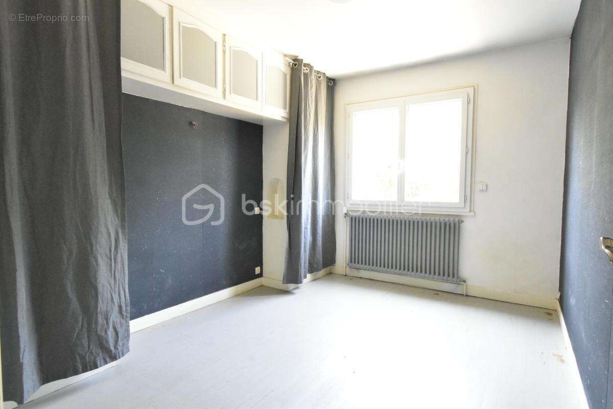 Maison familiale d'environ 135 m² – 4 chambres – Sous-sol total – Jardin clos – Étréchy - photo 11