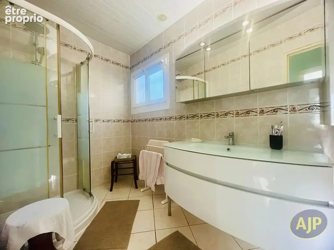 Maison  158.09 m2 - photo 9