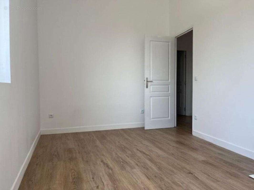 Maison à BORNEL