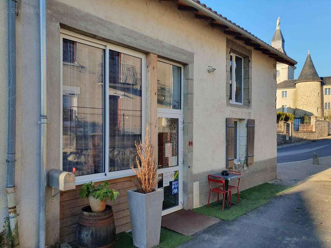 Maison à ETAGNAC