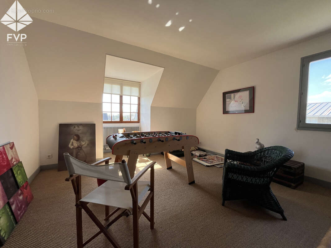 Maison à ANGERVILLE-LA-MARTEL