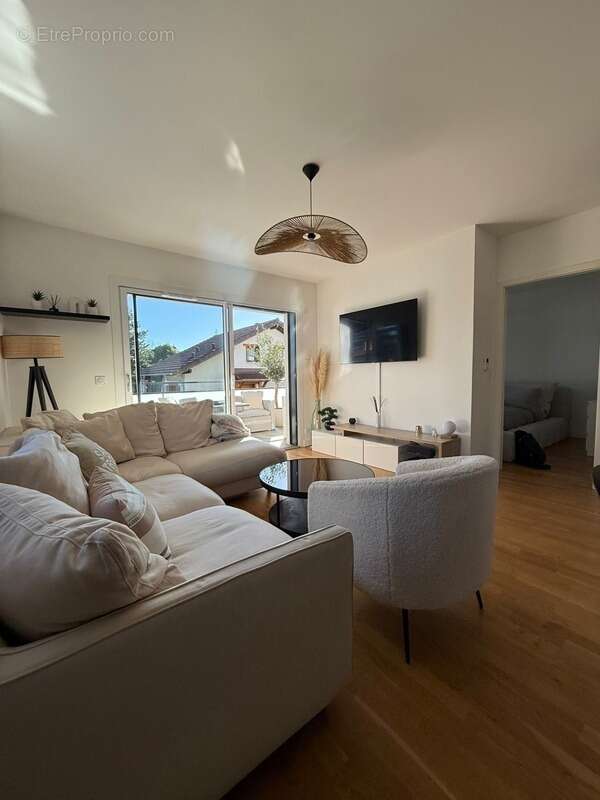 Appartement à VETRAZ-MONTHOUX