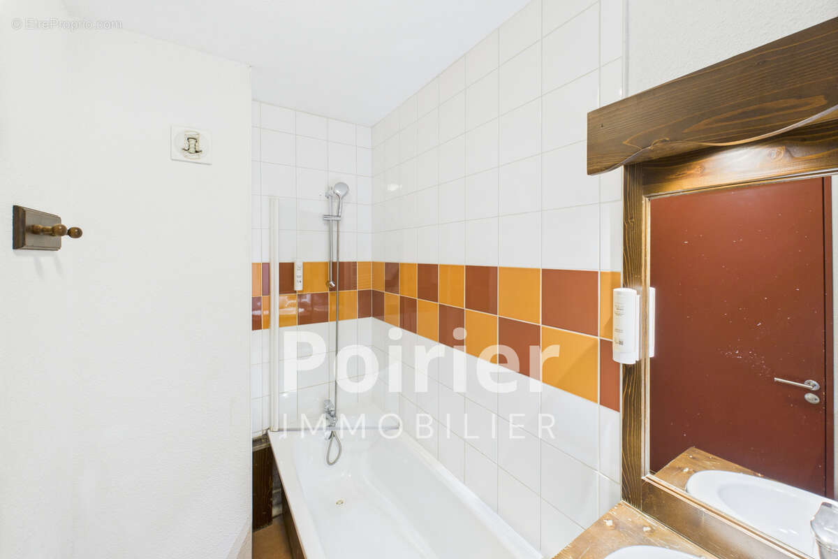 T2 de 34,90 m2 avec piscine privative - photo 4