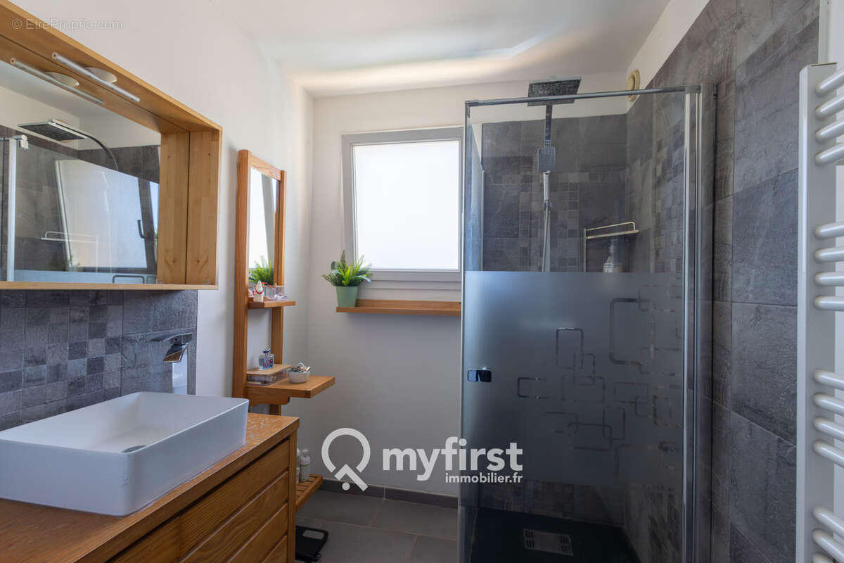 Appartement à OLLIOULES