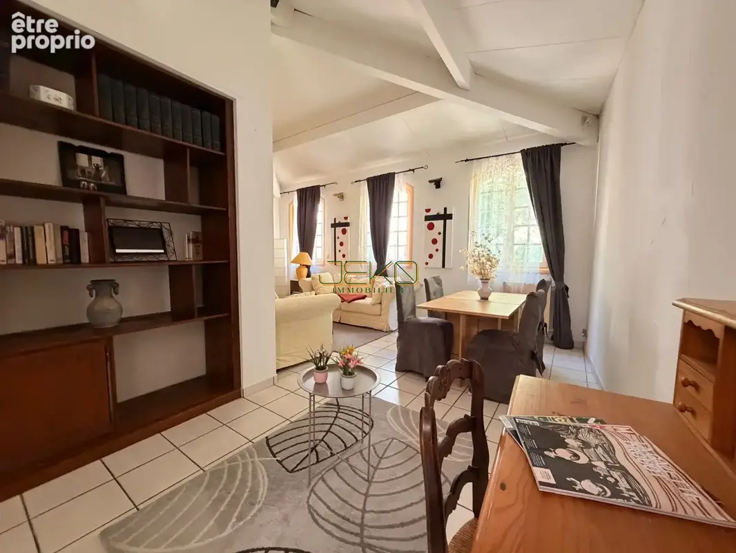 Appartement 4 pièces 90 m² à vendre à Nimes (30000) - photo 3