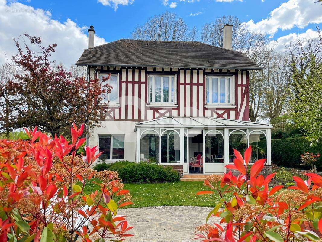 Maison bourgeoise EVREUX proche commerces - photo 4