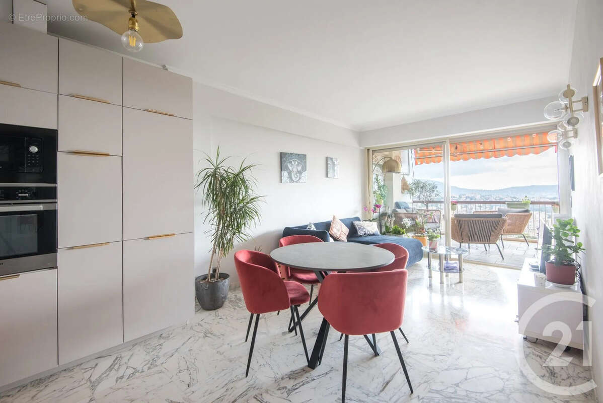 Appartement à NICE