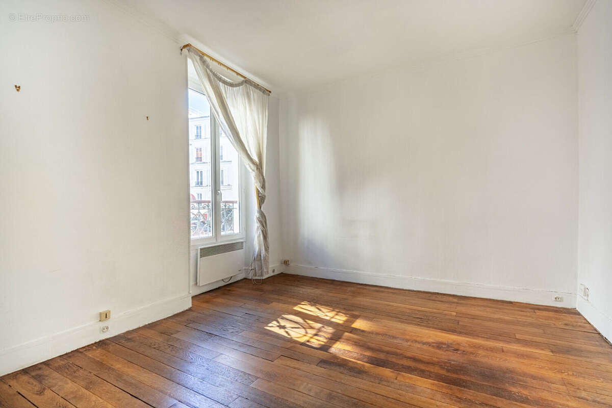 Appartement à PARIS-11E