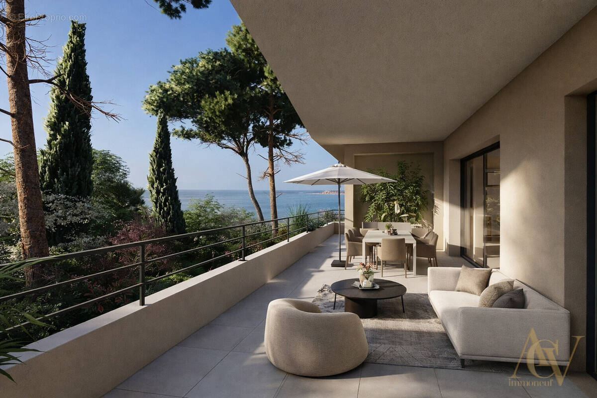 SANARY- 4 pièces d\'exception dernier étage vue mer 1 - Appartement à SANARY-SUR-MER