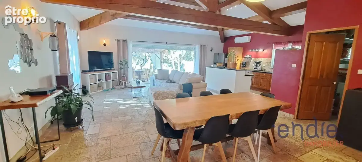 ST ANASTASIE villa plain pied 4 chambres et bureau sur 1500 m² - photo 9