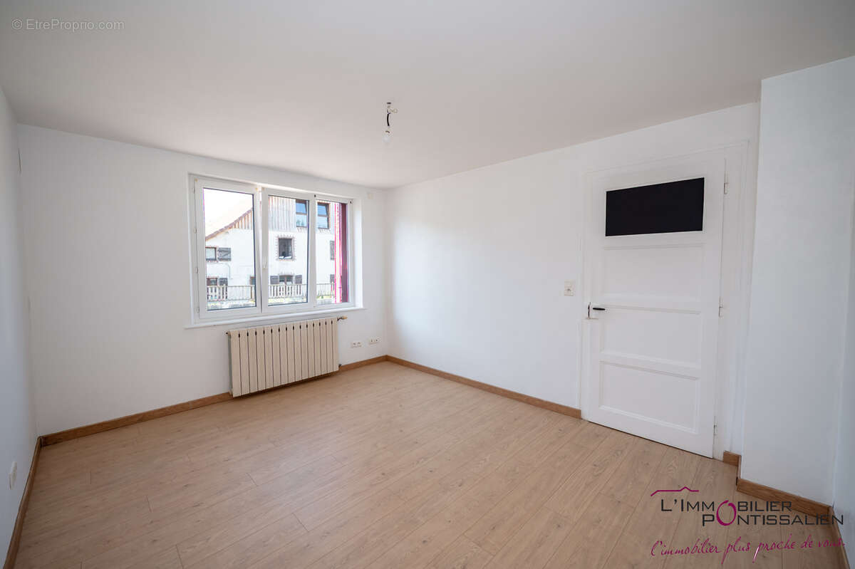 Frasne : t3 avec garage - photo 20
