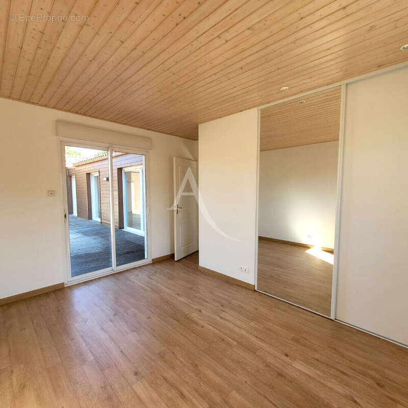 Maison La Boissiere Des Landes 3 pièce(s) 77 m2 - photo 5