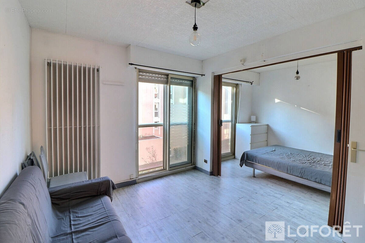 Appartement à HYERES