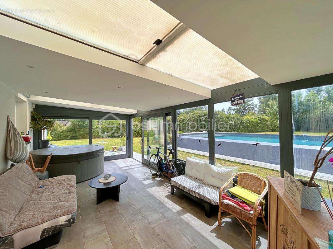 Superbe maison de campagne – 6 pièces – 168 m² - Terrain clos, arboré et sans vis à vis - Très calme ! - photo 7